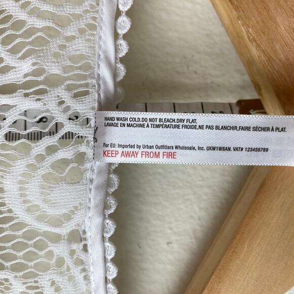 Flora Nikrooz Millie Lace Robe Size Small White Bride Bridal - Picture 12 of 13